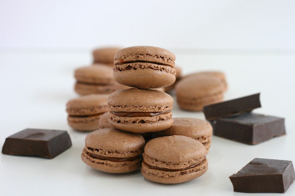 como hacer macarons de chocolate