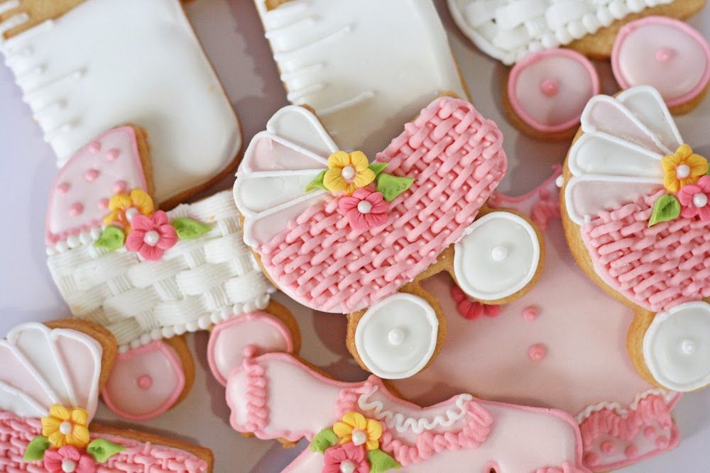 Receta-de-Galletas-decoradas-para-baby-shower-(coche-con-canasta)