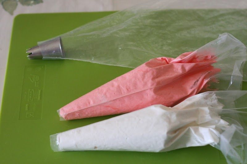 como-hacer-merenguitos-de-dos-colores